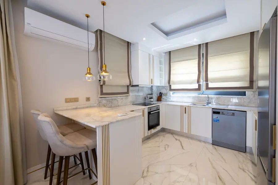 Fitted kitchen
